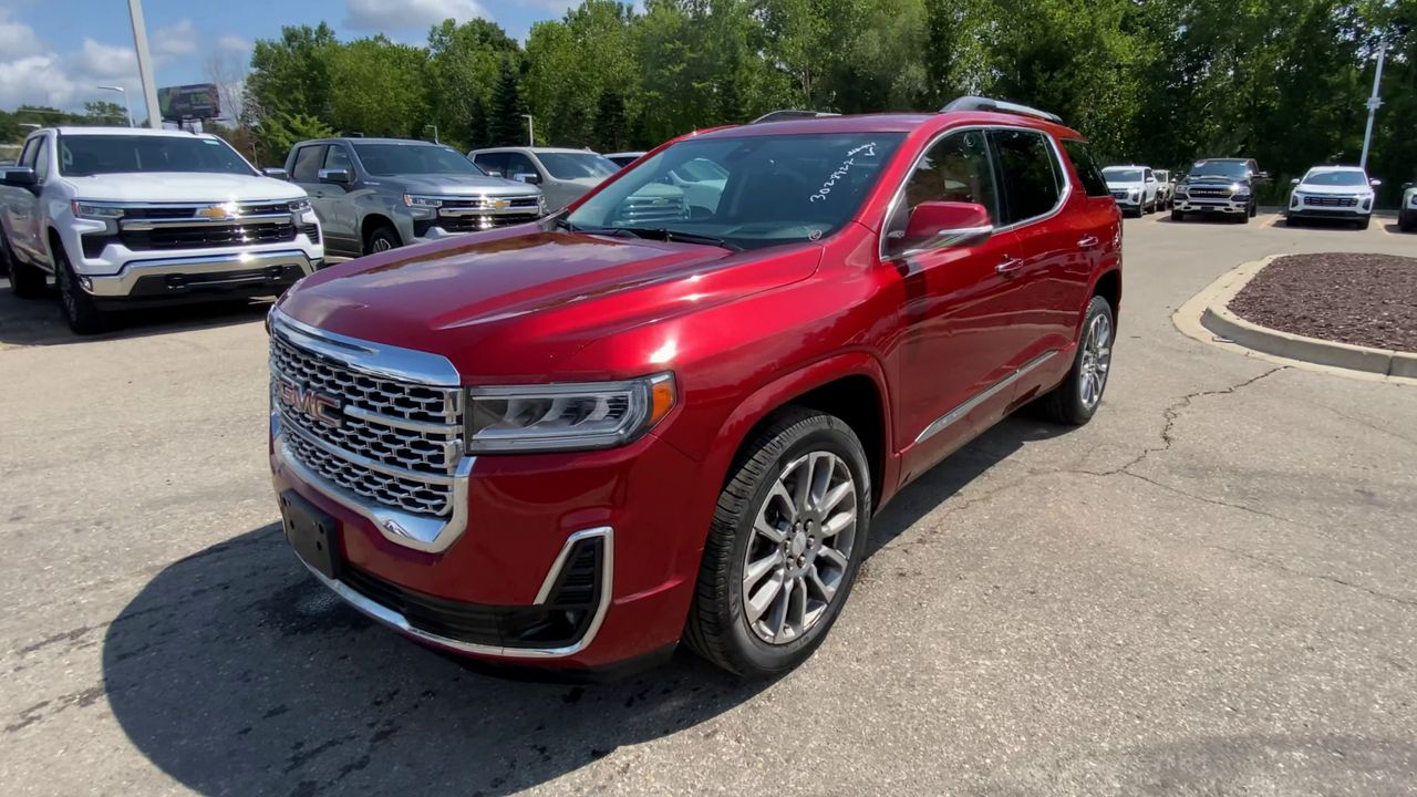 2023 GMC Acadia Denali