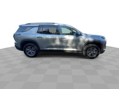 2024 Chevrolet Traverse LT