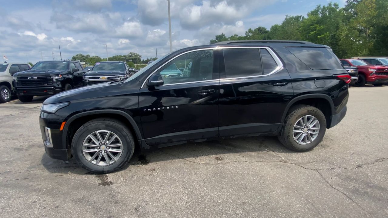 2023 Chevrolet Traverse LT Cloth