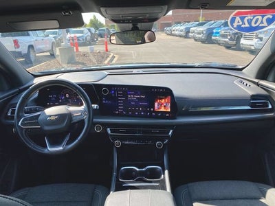 2024 Chevrolet Traverse LT