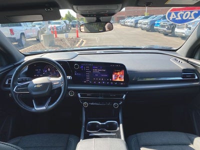 2024 Chevrolet Traverse LT