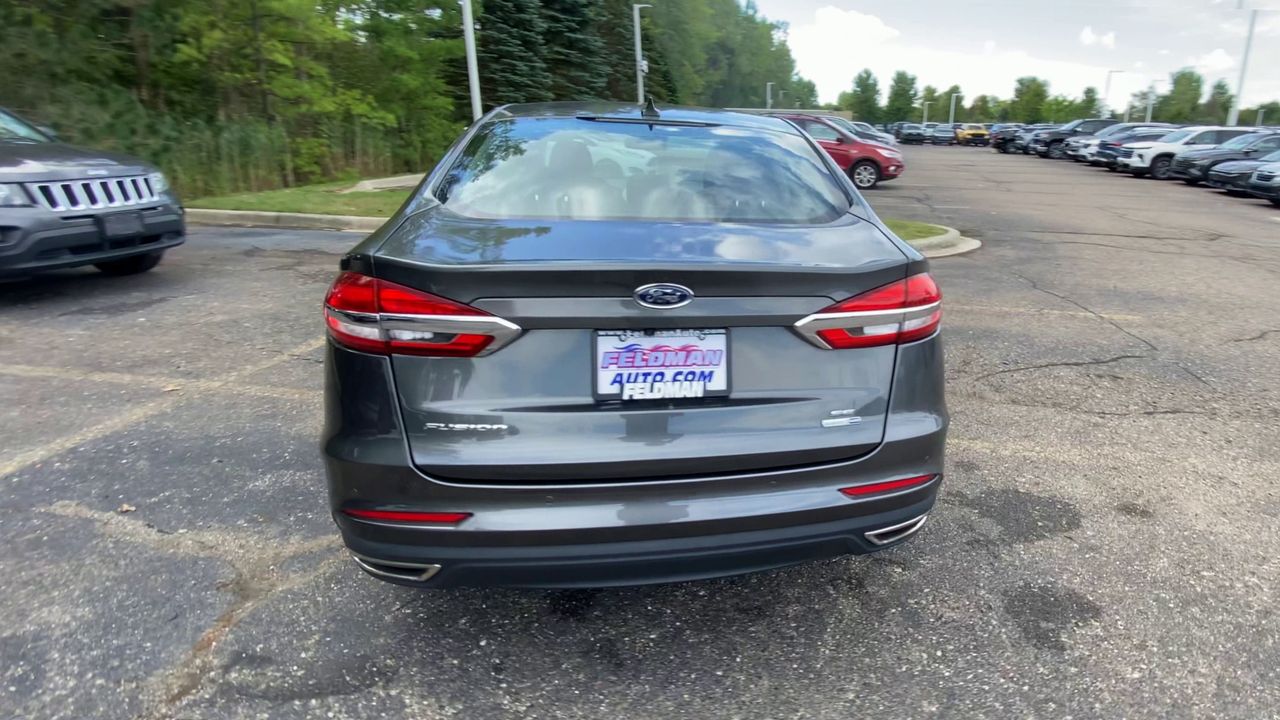2020 Ford Fusion SE