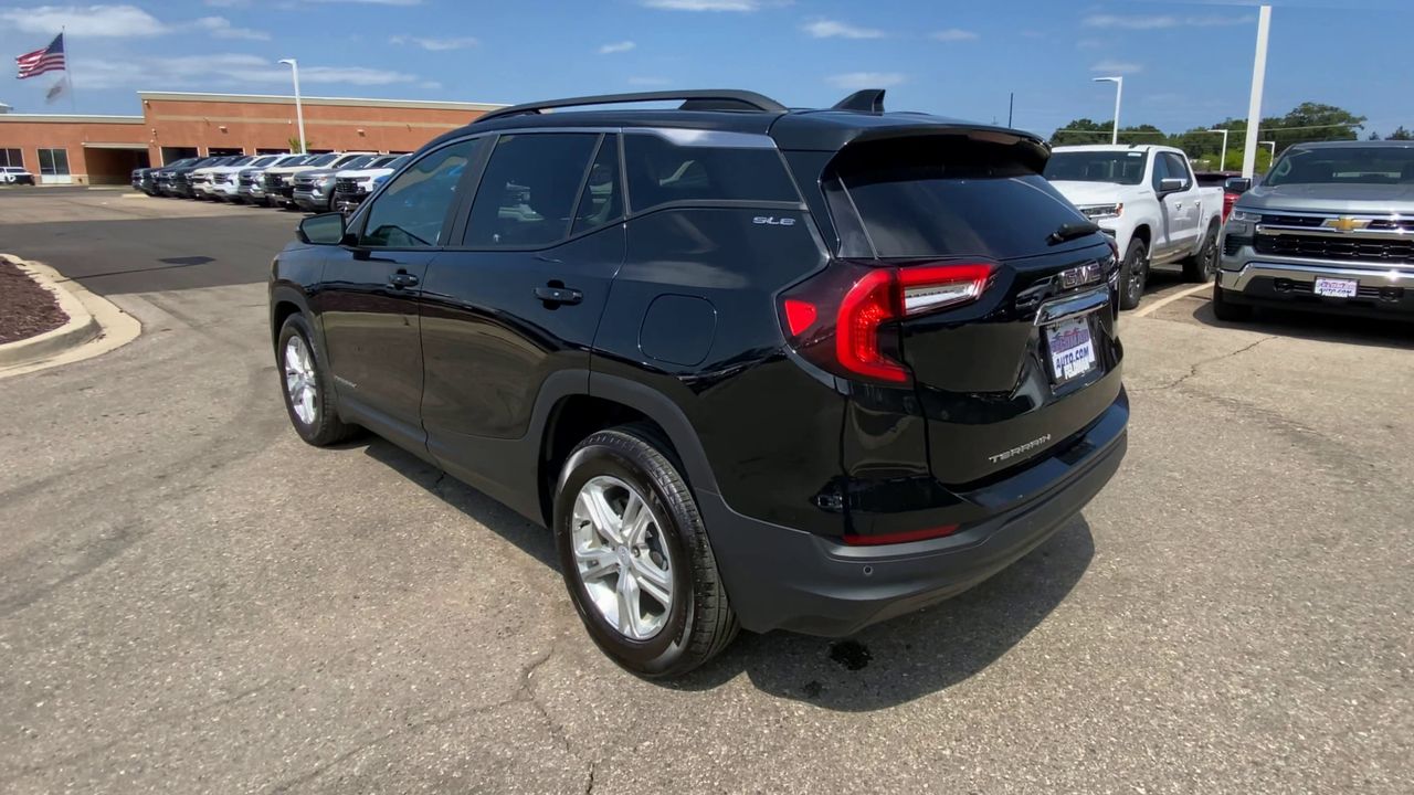 2023 GMC Terrain SLE