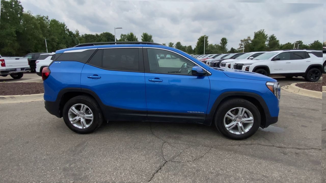 2024 GMC Terrain SLE