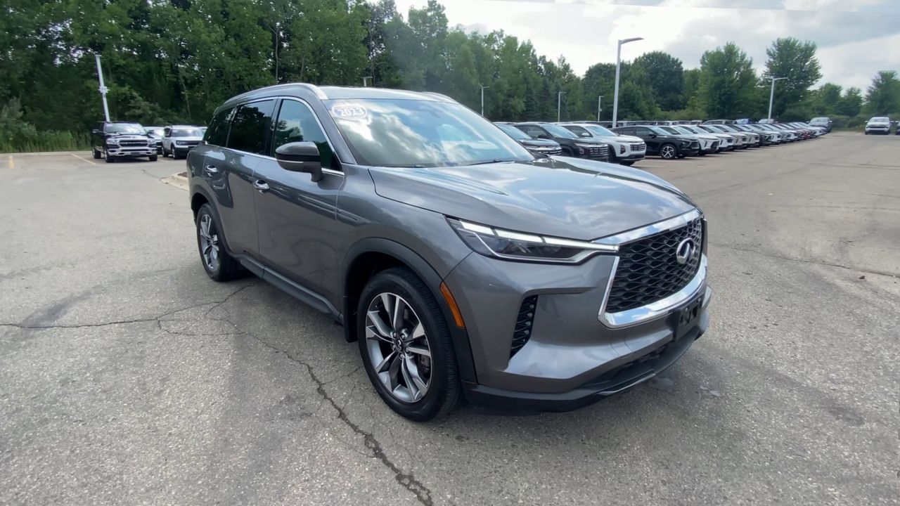 2023 INFINITI QX60 LUXE AWD