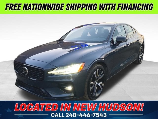 2024 Volvo S60 B5 Core Dark Theme's photo