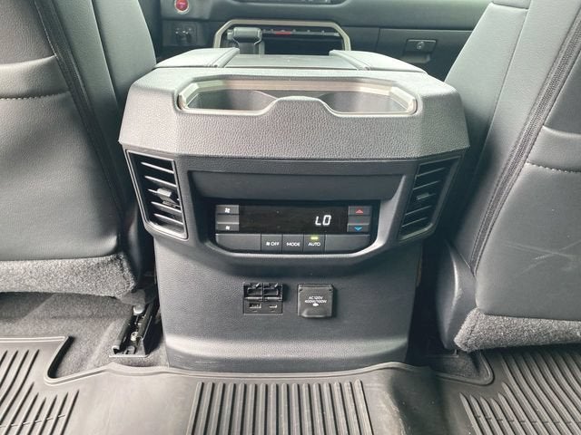 2024 Toyota Sequoia SR5