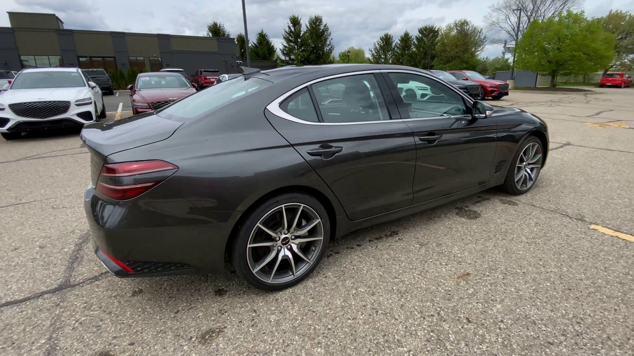 2025 Genesis G70 2.5T