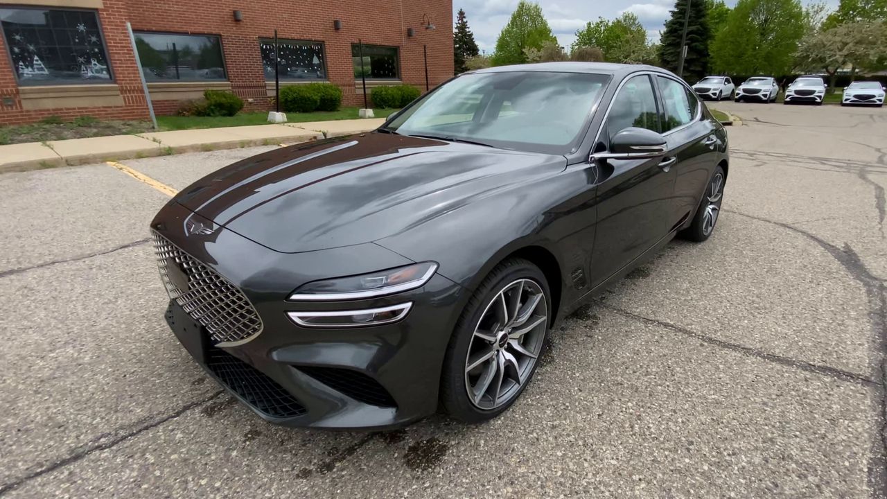 2025 Genesis G70 2.5T