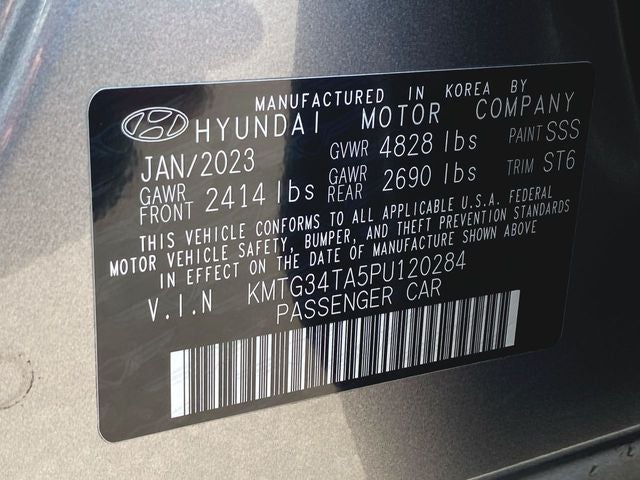 2023 Genesis G70 2.0T AWD