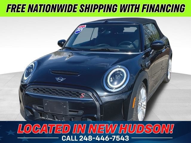 2024 MINI Convertible Cooper S's photo