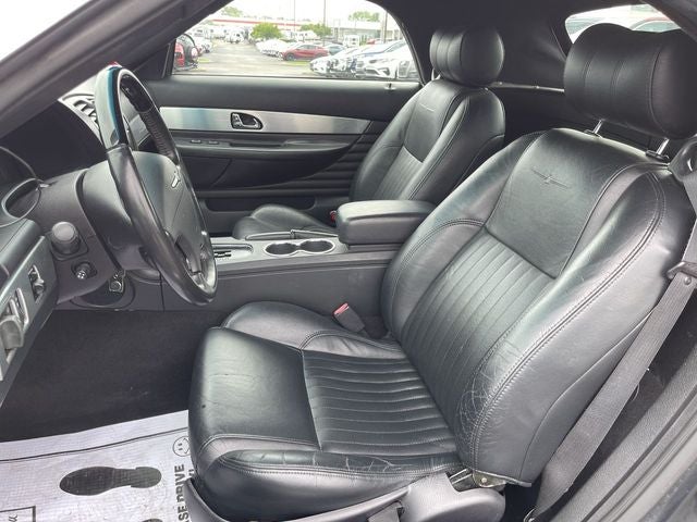 2004 Ford Thunderbird Base