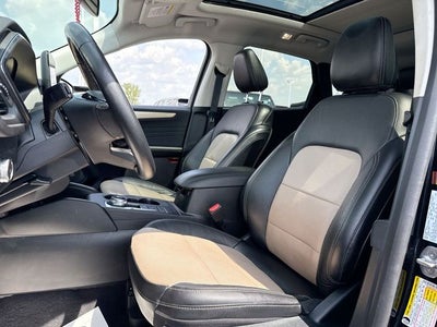2022 Ford Escape Plug-In Hybrid Titanium