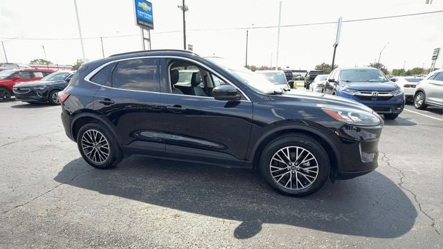 2022 Ford Escape Plug-In Hybrid Titanium