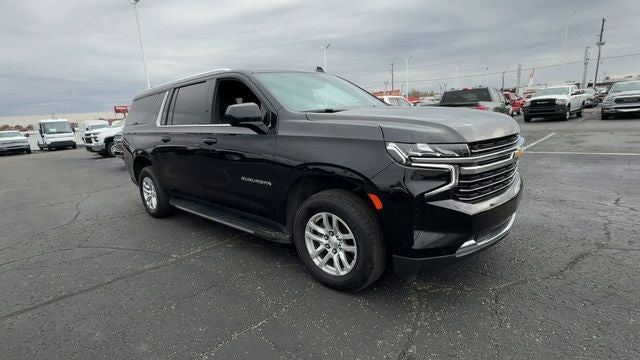 2023 Chevrolet Suburban LT