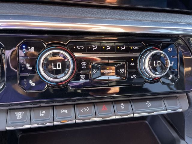 2024 GMC Sierra 3500HD Denali