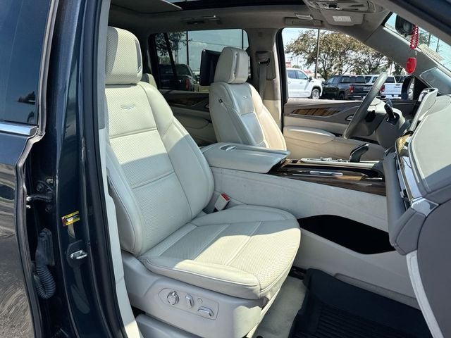 2022 Cadillac Escalade ESV Premium Luxury Platinum