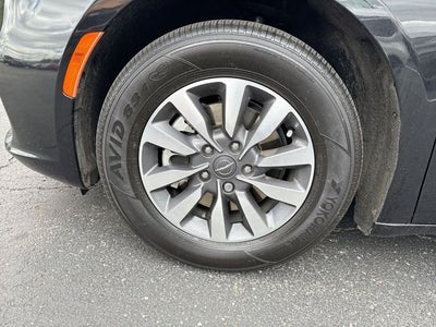 2024 Chrysler Pacifica Hybrid Select