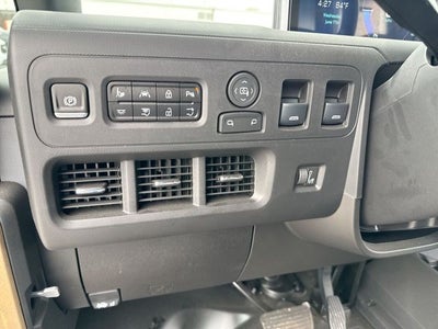 2024 BrightDrop Zevo 400 Base