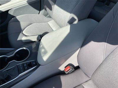 2023 Toyota Camry Hybrid LE