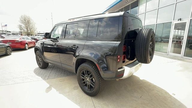 2025 Land Rover Defender 110 S