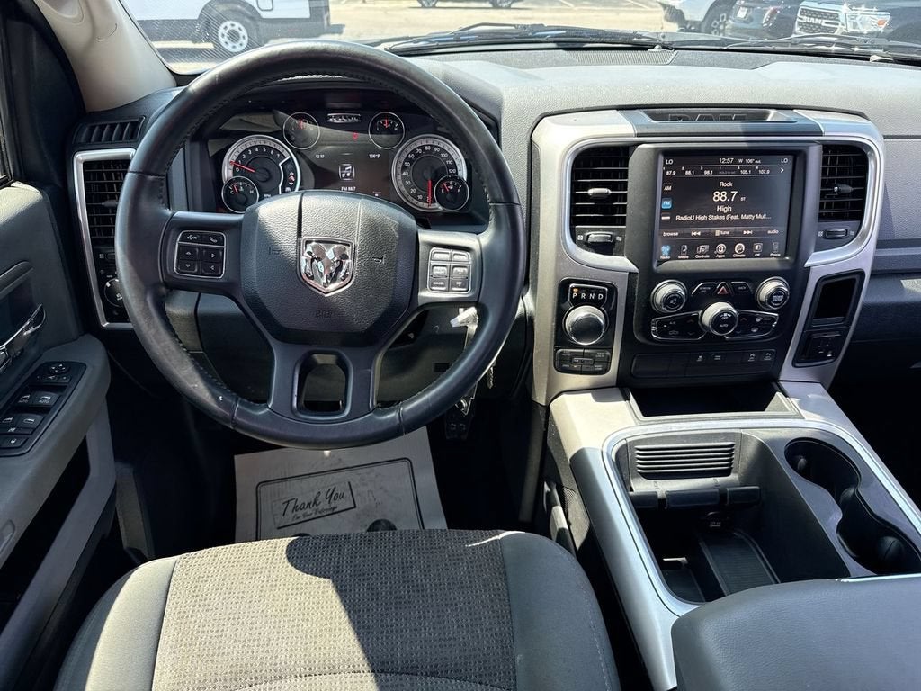 2017 RAM 1500 Big Horn Crew Cab 4x4 5'7" Box