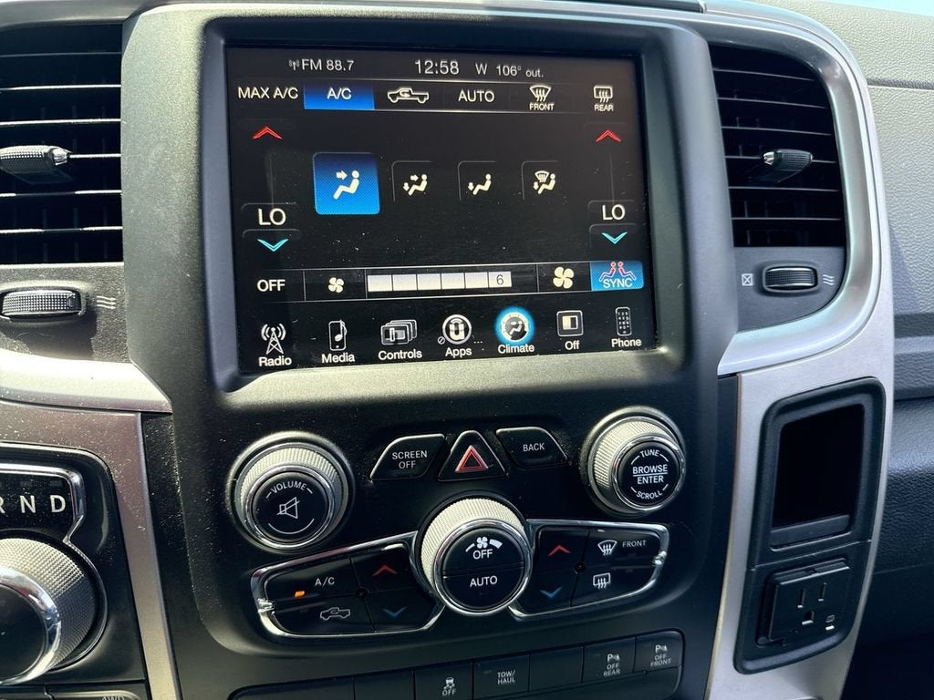 2017 RAM 1500 Big Horn Crew Cab 4x4 5'7" Box