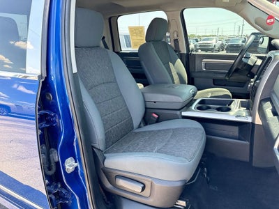 2017 RAM 1500 Big Horn Crew Cab 4x4 5'7" Box
