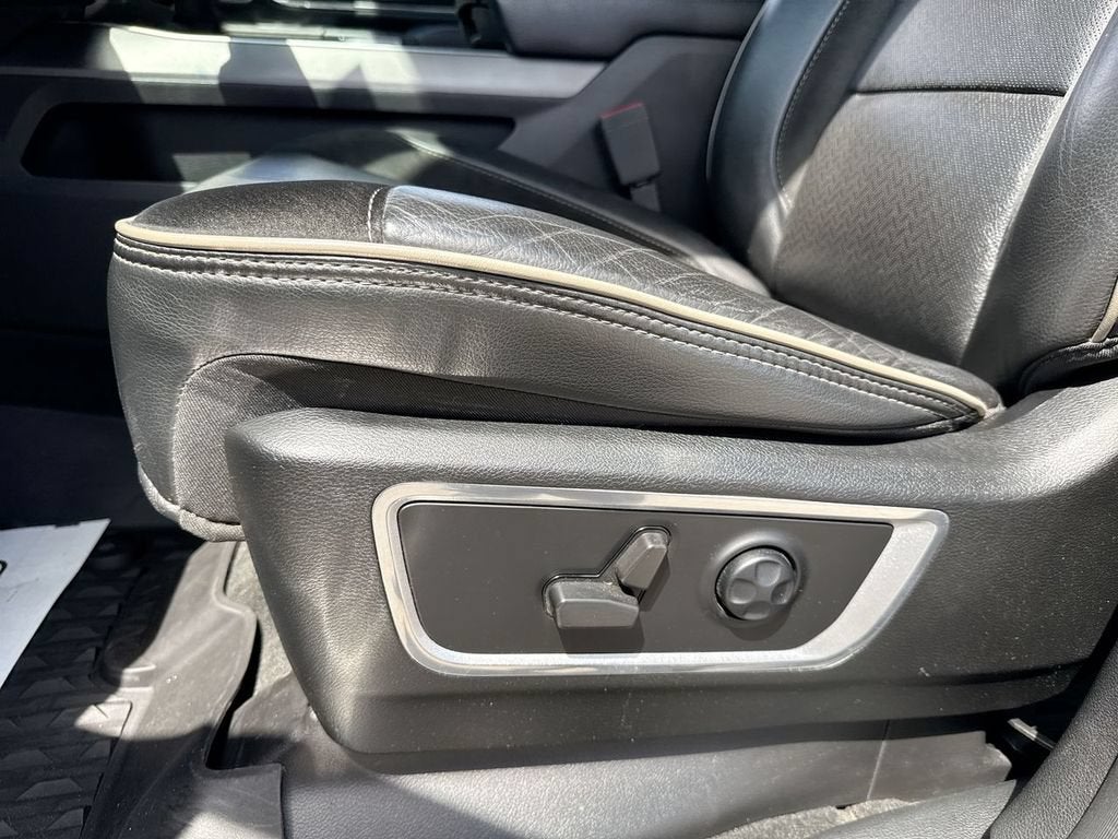 2021 RAM 1500 Laramie Crew Cab 4x4 5'7" Box