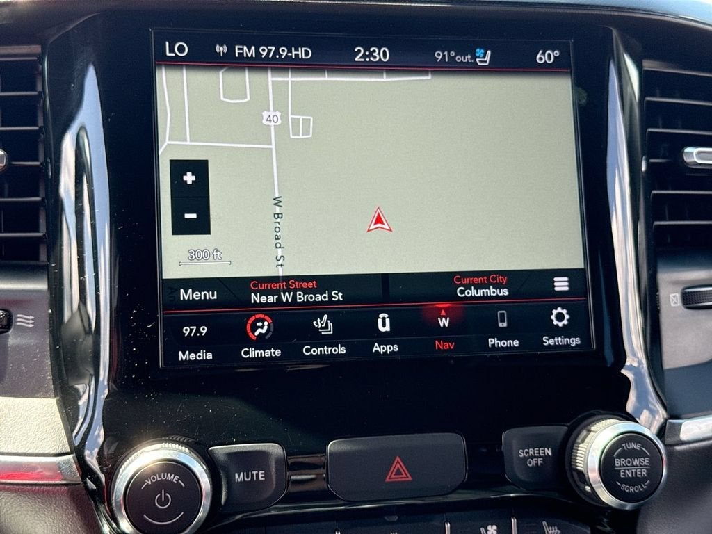 2021 RAM 1500 Laramie Crew Cab 4x4 5'7" Box
