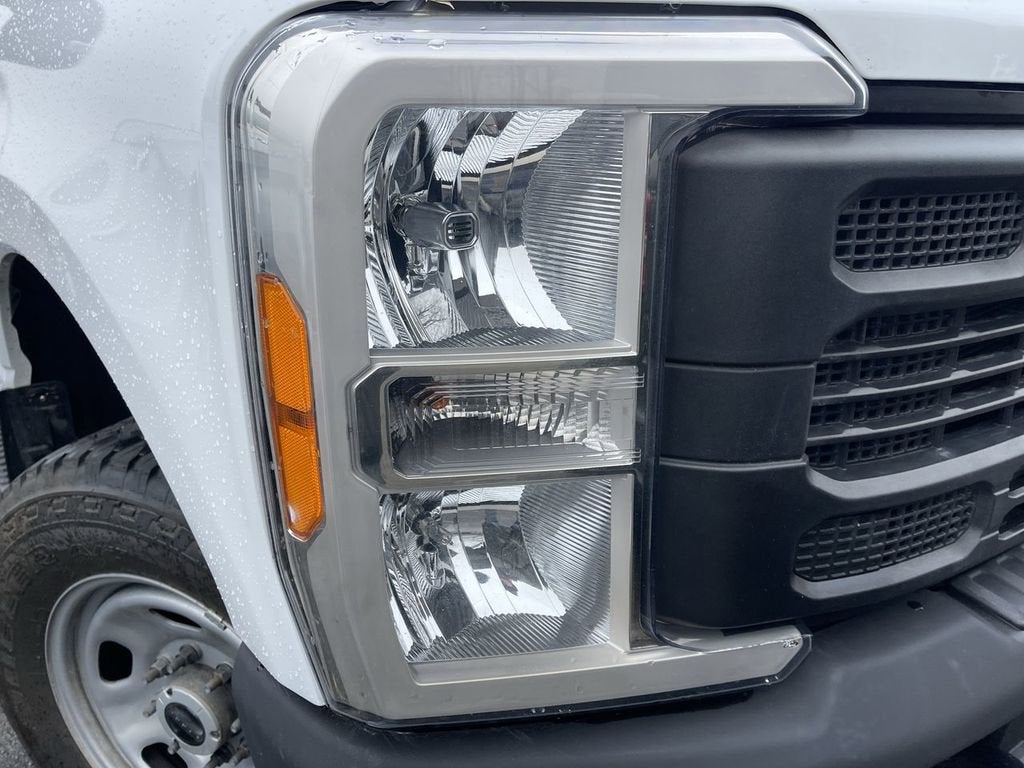 2023 Ford Super Duty F-350 SRW XL