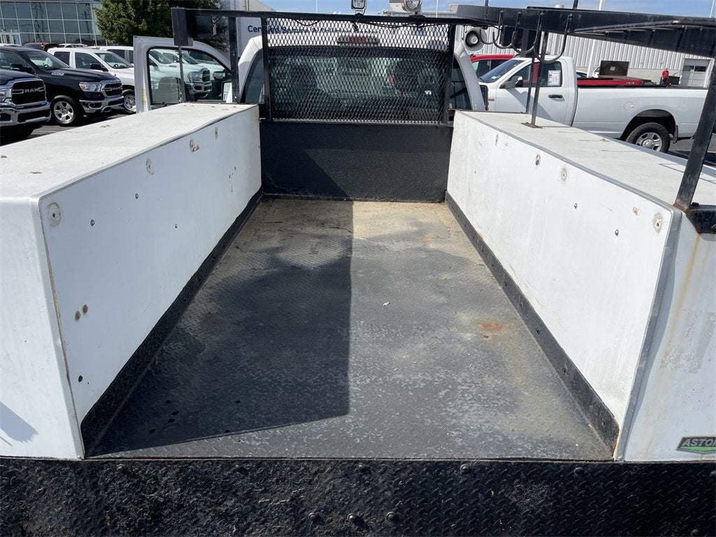 2013 Ford Super Duty F-350 DRW XL