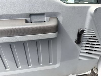 2014 Ford Super Duty F-550 DRW XL