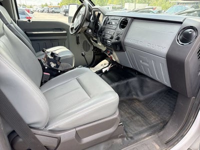 2014 Ford Super Duty F-550 DRW XL