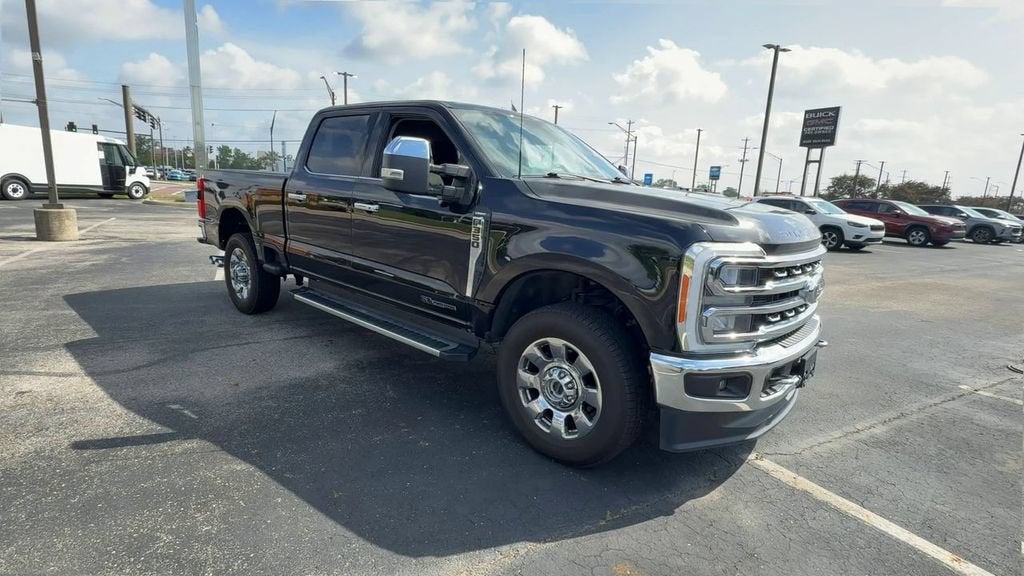 2023 Ford Super Duty F-350 SRW Lariat