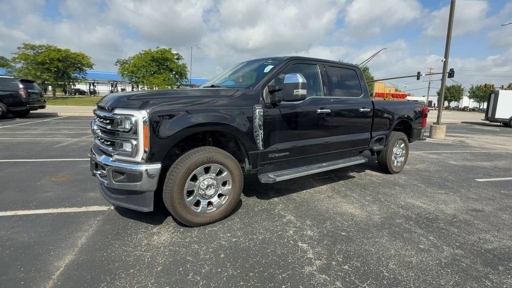 2023 Ford Super Duty F-350 SRW Lariat
