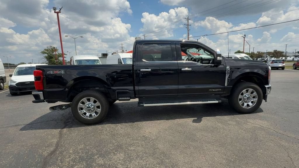 2023 Ford Super Duty F-350 SRW Lariat