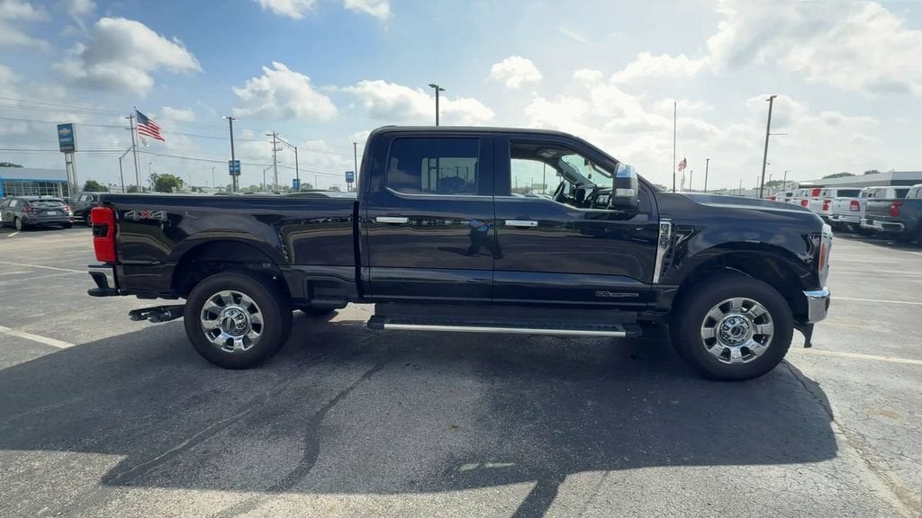 2023 Ford Super Duty F-350 SRW Lariat