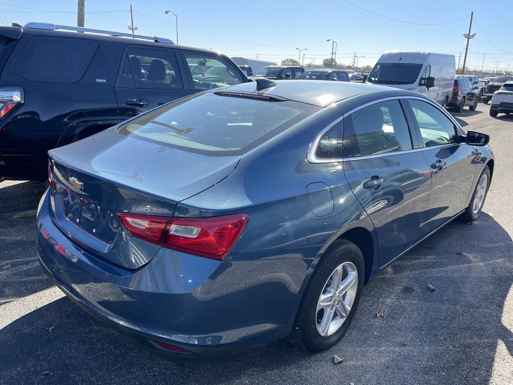 2025 Chevrolet Malibu LS