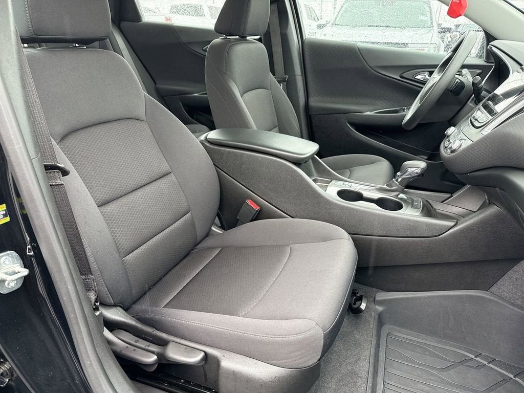 2023 Chevrolet Malibu LS