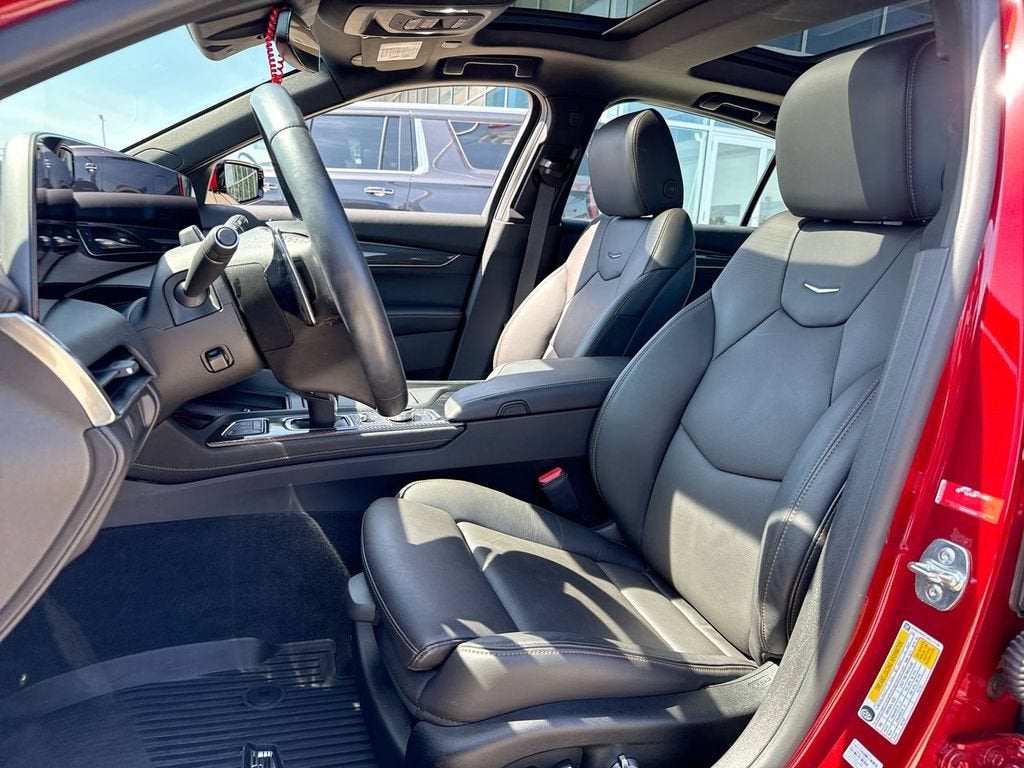 2025 Cadillac CT5 Sport