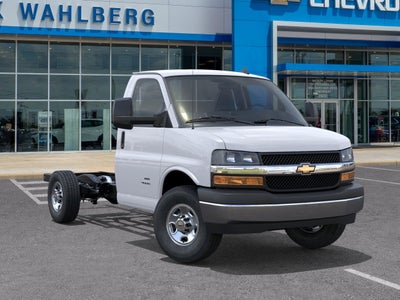 2025 Chevrolet Express Cutaway 3500 1WT