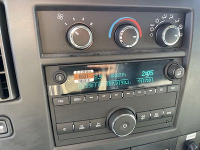 2025 Chevrolet Express Cutaway 3500 1WT