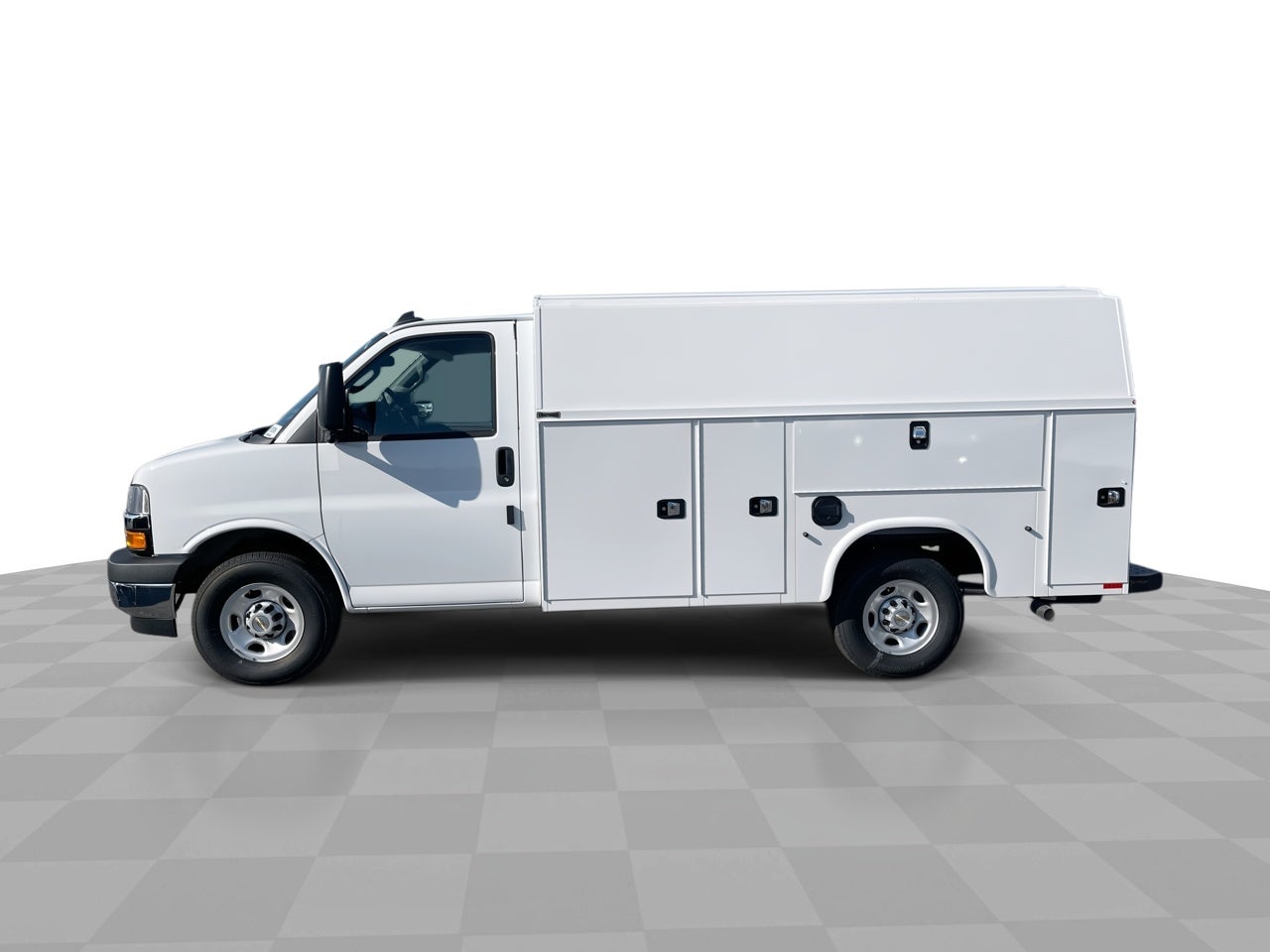 2025 Chevrolet Express Cutaway 3500 1WT