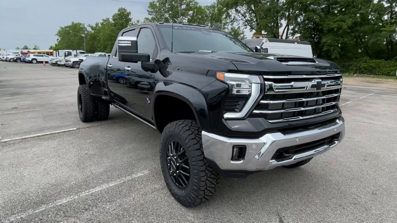 2026 Chevrolet Silverado 3500 HD LTZ DRW