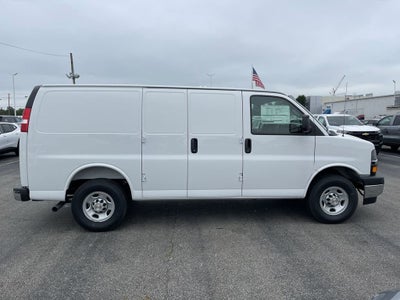 2025 Chevrolet Express Cargo WT