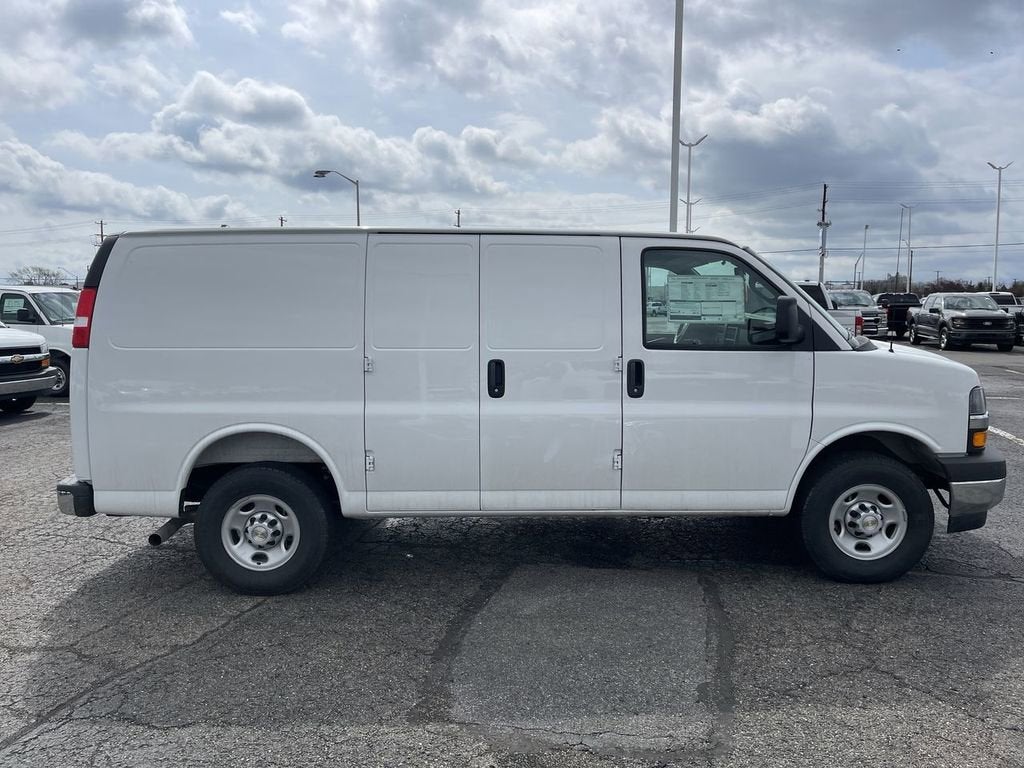 2026 Chevrolet Express Cargo WT
