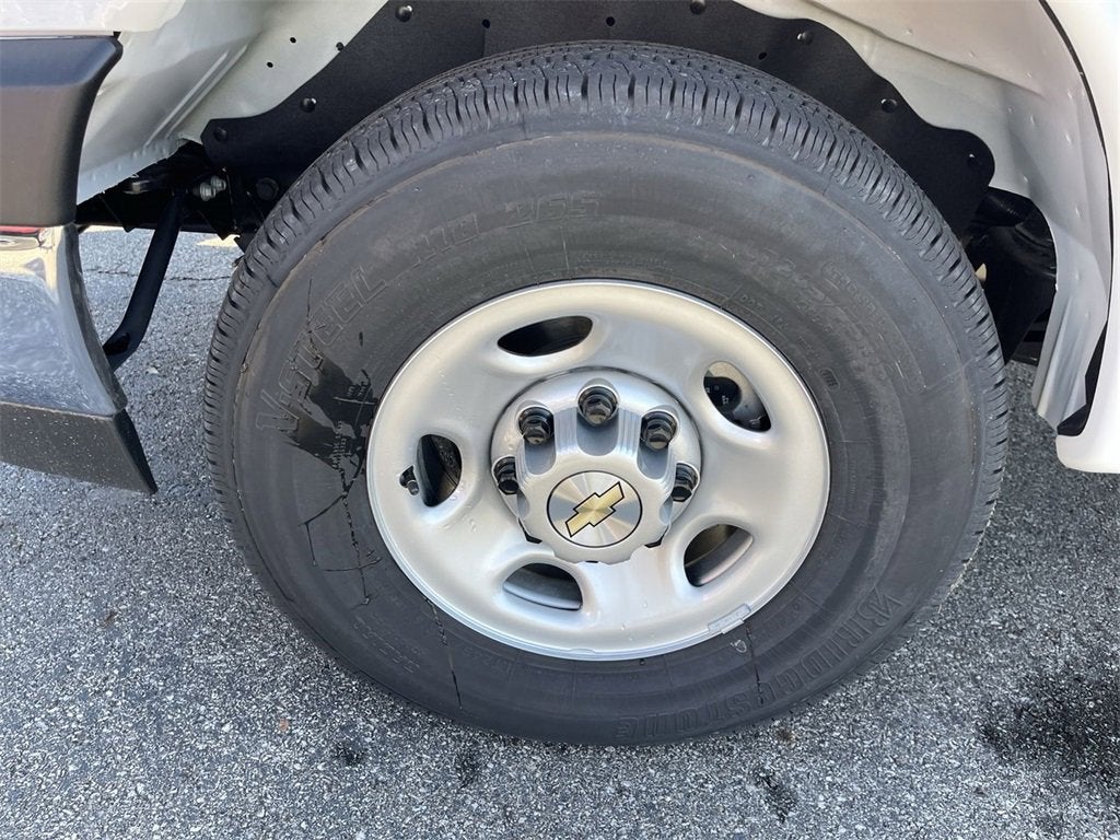2025 Chevrolet Express Cargo 2500 WT