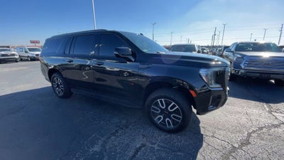 2022 GMC Yukon XL AT4