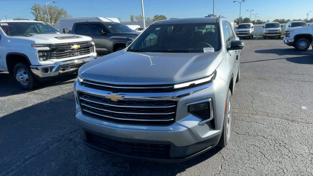 2027 Chevrolet Traverse LT